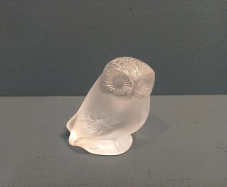 Lalique Opalescent Owl - Image 1