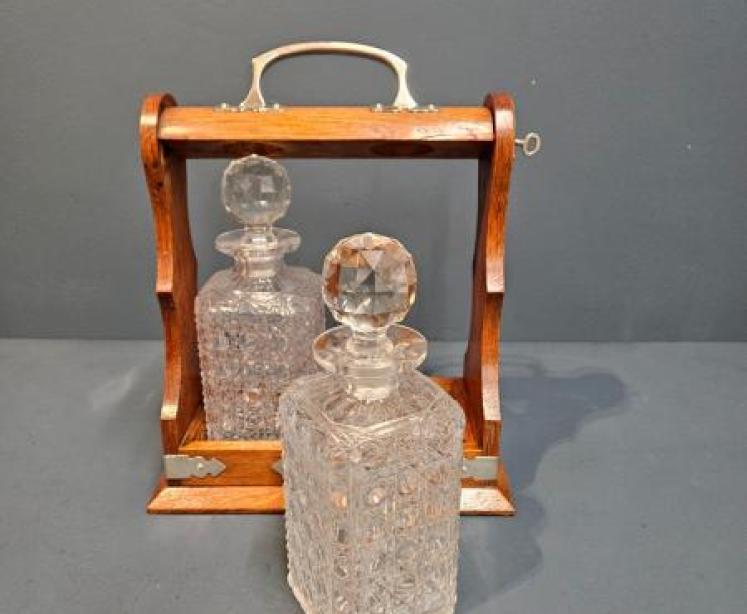 Victorian Oak & Silver Plated Two Bottle Tantalus - Image 5