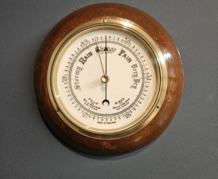 Late Victorian Oak Cased Aneroid Barometer - Image 1