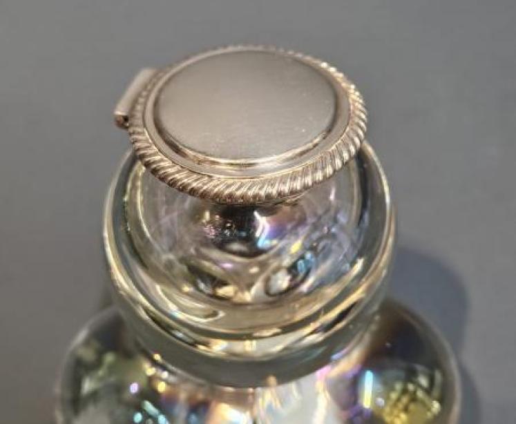 Unusual Victorian Opalescent Crystal and Silver Ink Well - Image 5