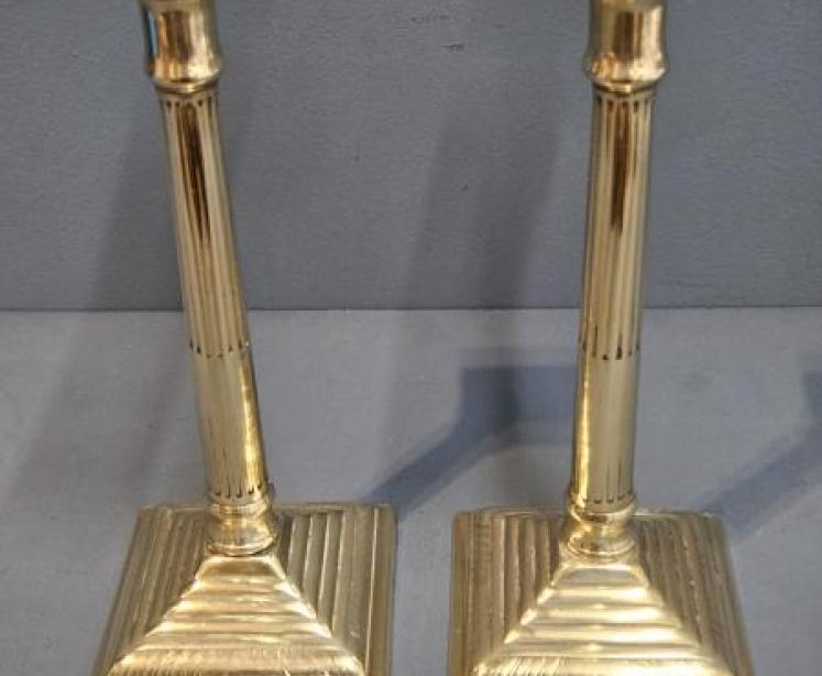 Pair of George III Brass Candlesticks - Image 2