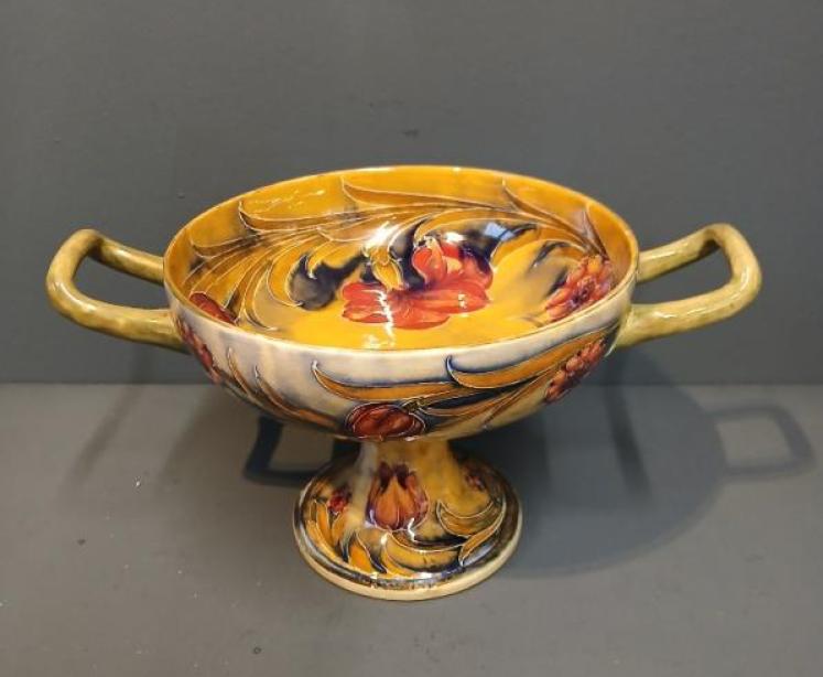 Early Moorcroft Spanish Twin Handled Tazza - Image 7
