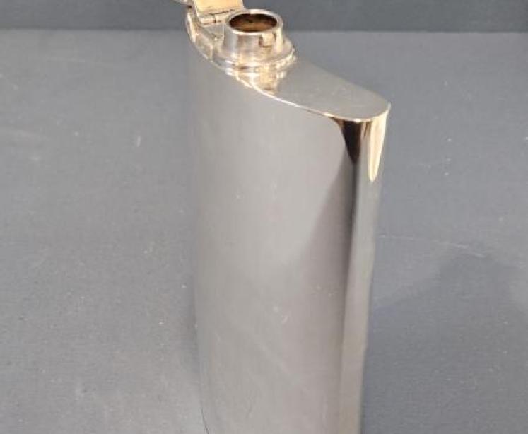 Immaculate Edwardian Silver Double Sized Hip Flask  - Image 5