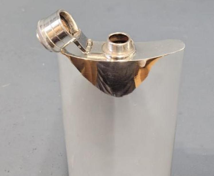 Immaculate Edwardian Silver Double Sized Hip Flask  - Image 7