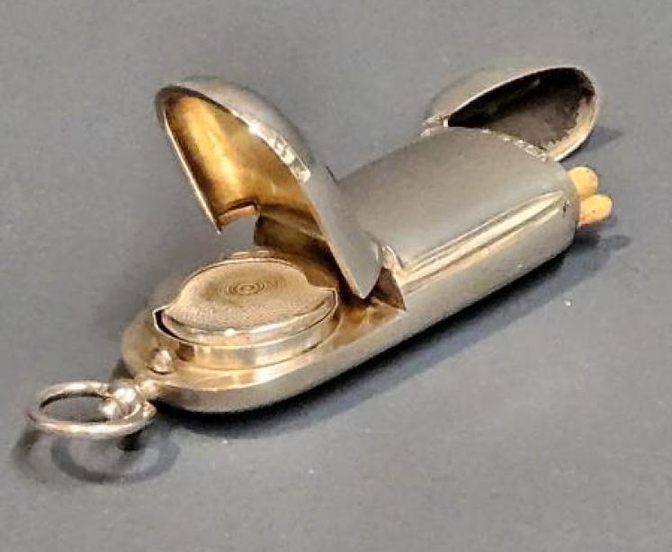 Victorian Silver Sovereign and Vesta Case - Image 2