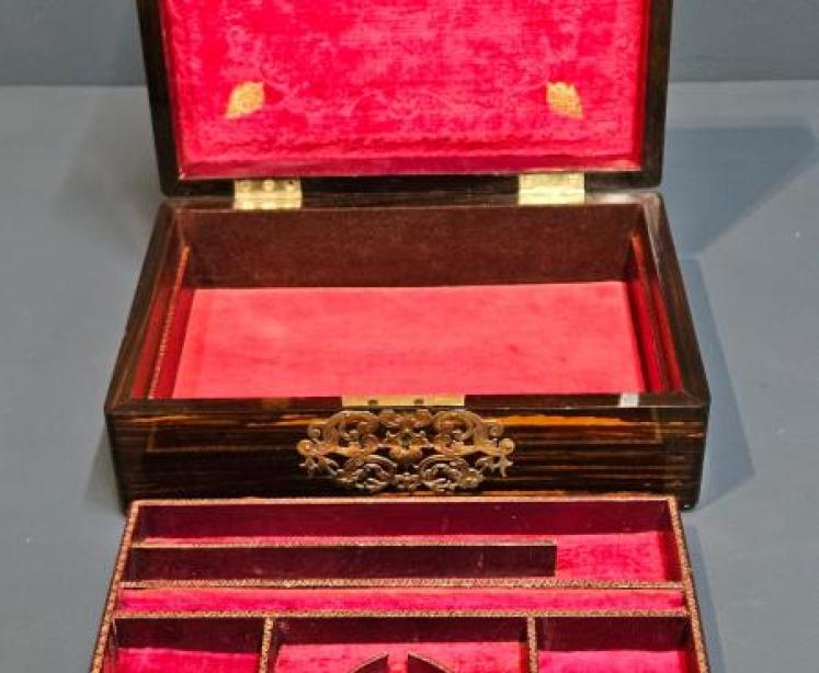 Immaculate Victorian Jewellery Box - Image 6