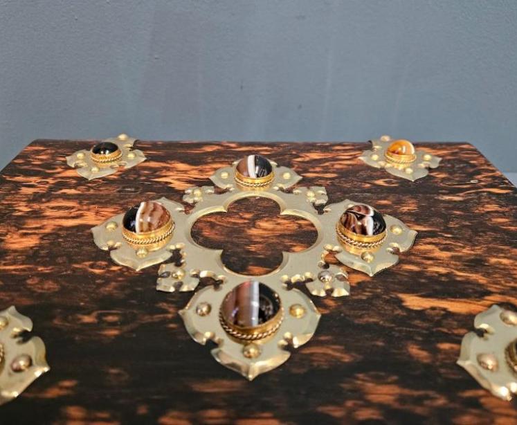 Superb Brass Bound Coromandel Games Compendium - Image 6