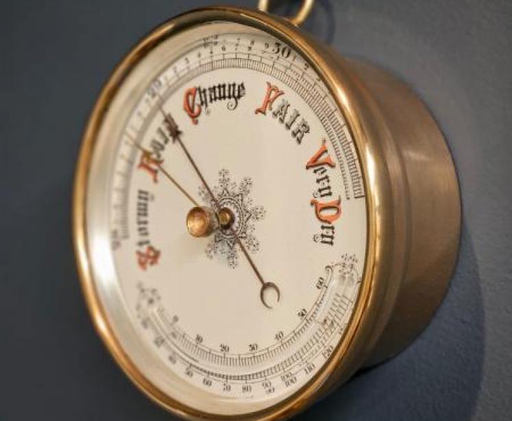 Victorian Brass Cased Marine Barometer - Image 5