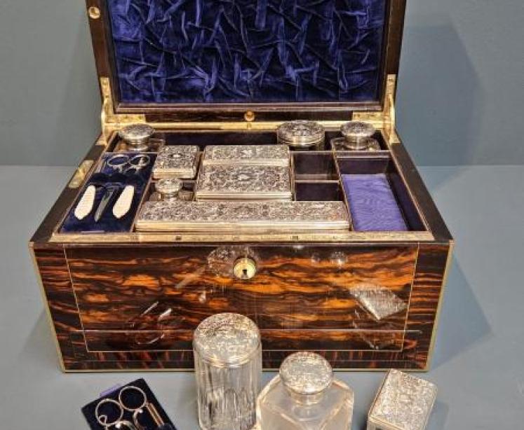 Victorian Coromandel & Silver Travelling Box - Image 2