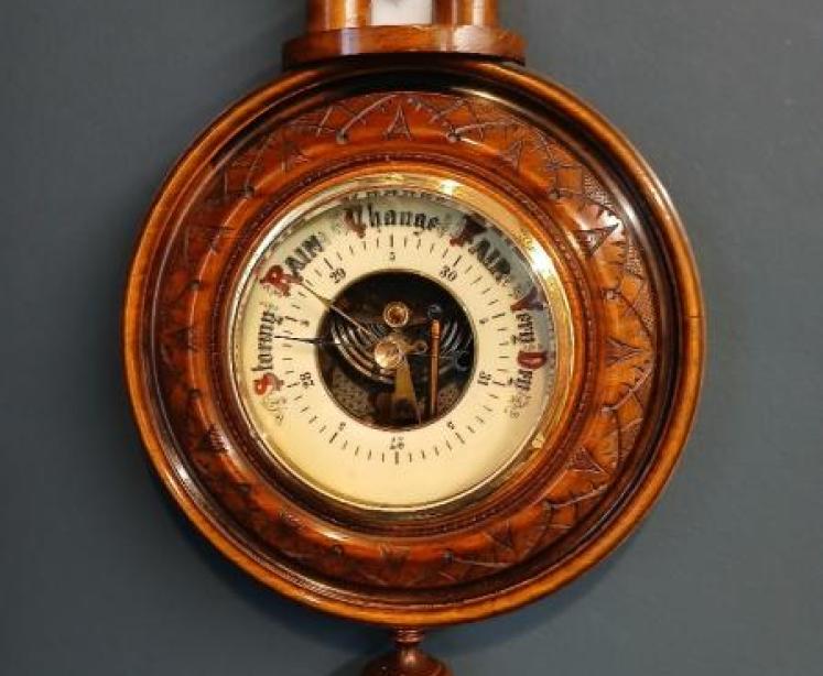 Victorian Walnut Pendant Banjo Barometer - Image 2