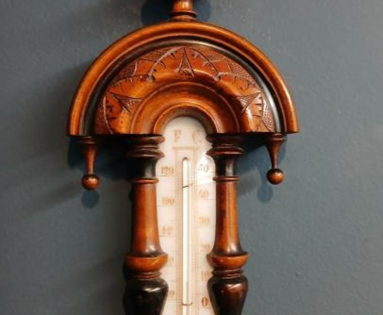 Victorian Walnut Pendant Banjo Barometer - Image 4