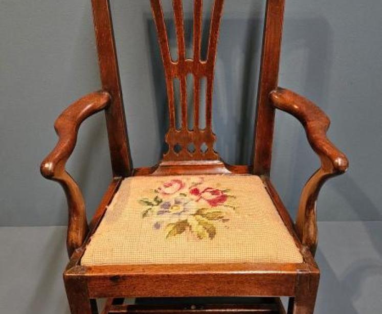 George III Mahogany Child's Chair - Image 2