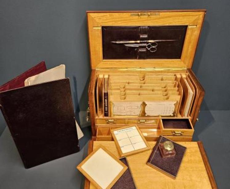 Outstanding Quality Victorian Stationary Box - Image 1