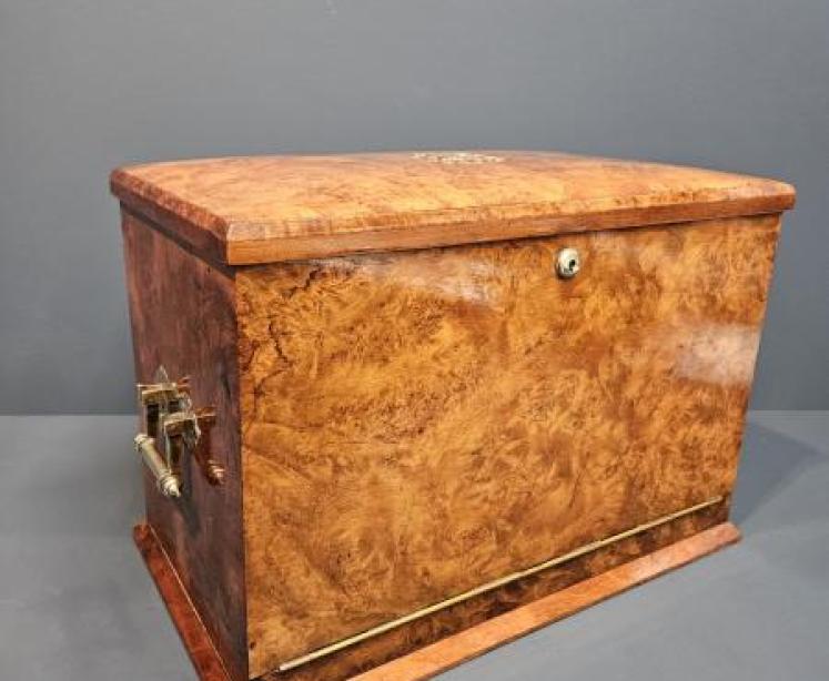 Outstanding Quality Victorian Stationary Box - Image 2