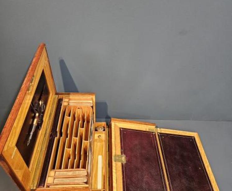 Outstanding Quality Victorian Stationary Box - Image 5