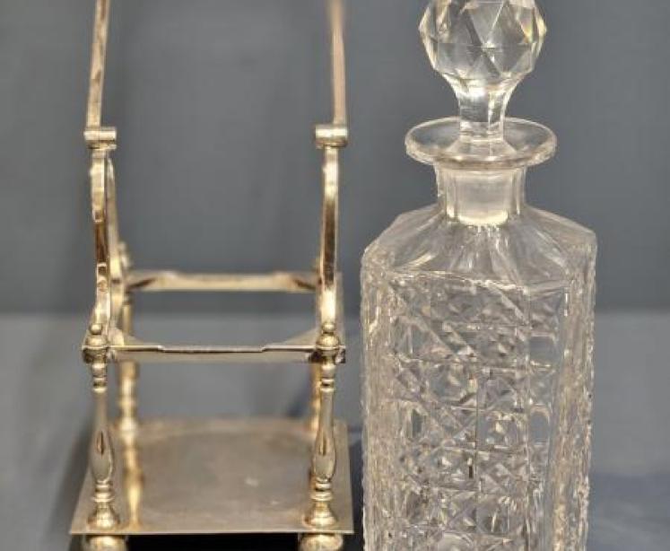 Victorian Cut Crystal Decanter & Silver Plated Stand - Image 3