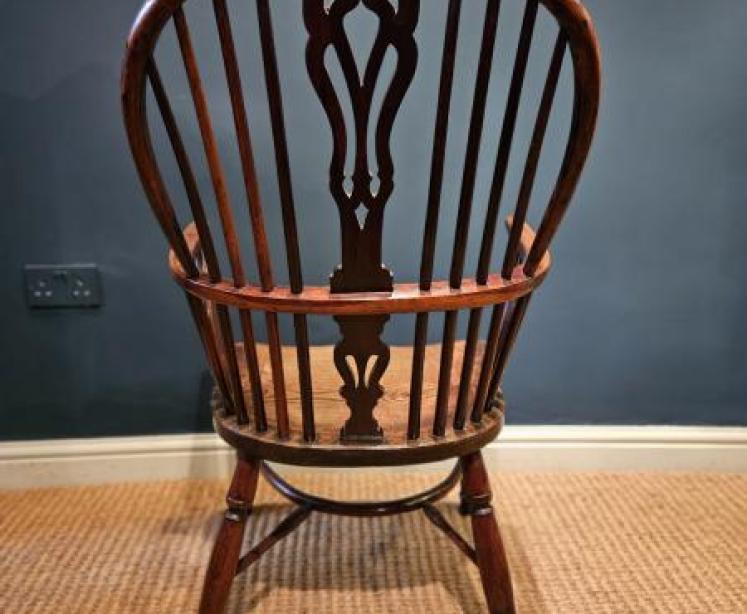 Thames Valley Yew Wood Windsor Chair - Image 6
