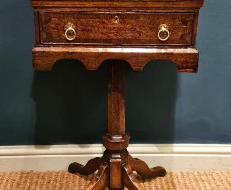 George II Oak Tripod Side Table - Image 1