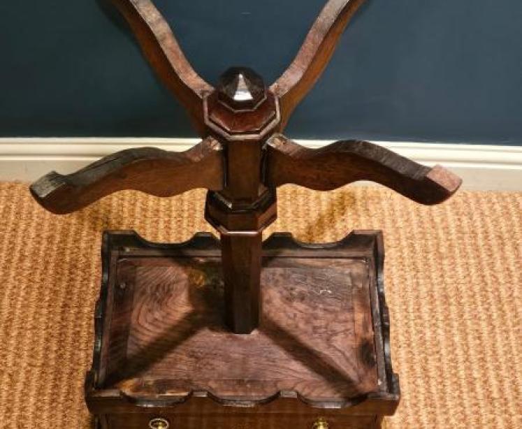 George II Oak Tripod Side Table - Image 6