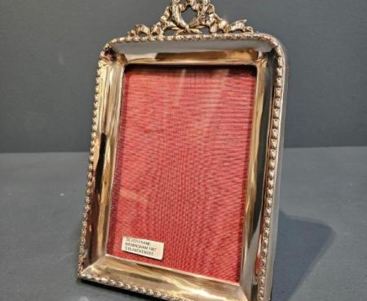 Edwardian Silver Photo Frame With Crest - Image 2