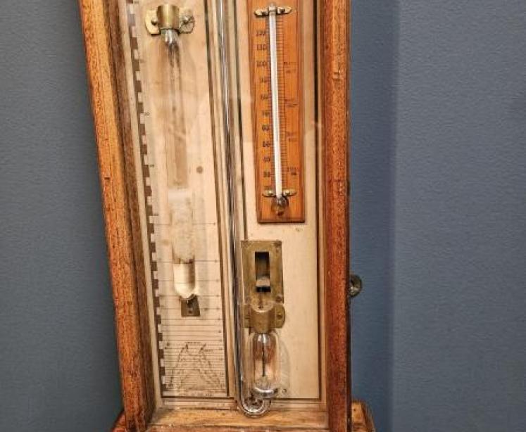 Victorian Oak Cased Admiral Fitzroy Barometer - Image 6