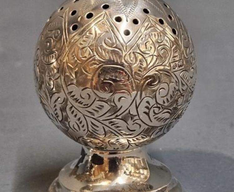 Pair of Engraved Silver Peppers - Image 3