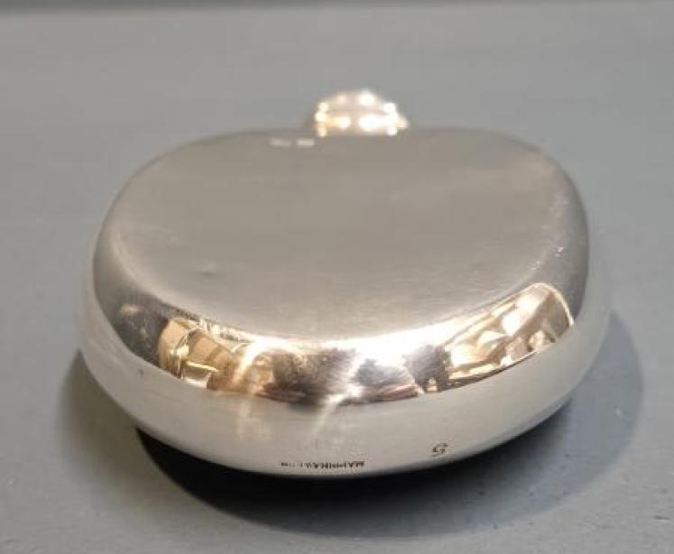 Victorian Oval Silver Hip Flask - Image 2
