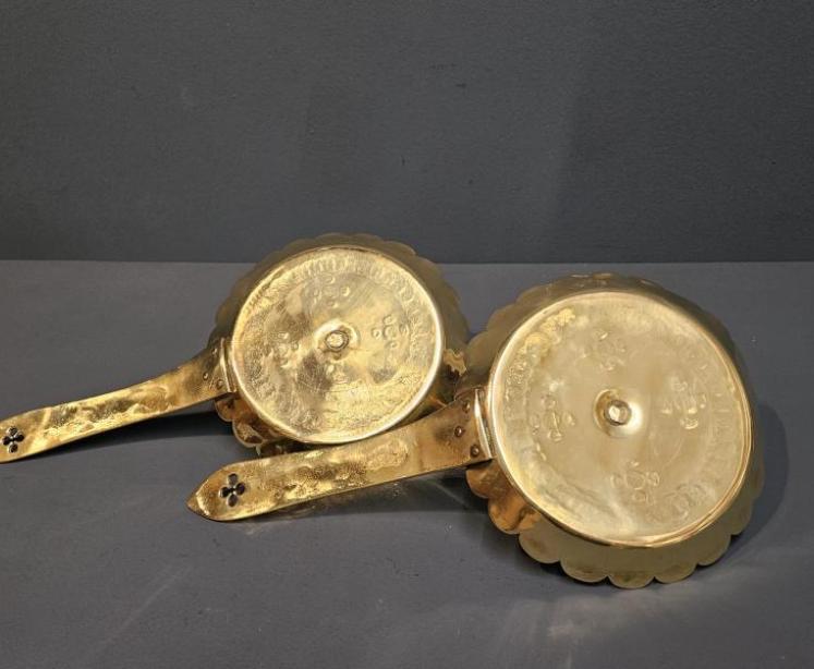 Pair of Brass Arts and Crafts Chamber Sticks - Image 4