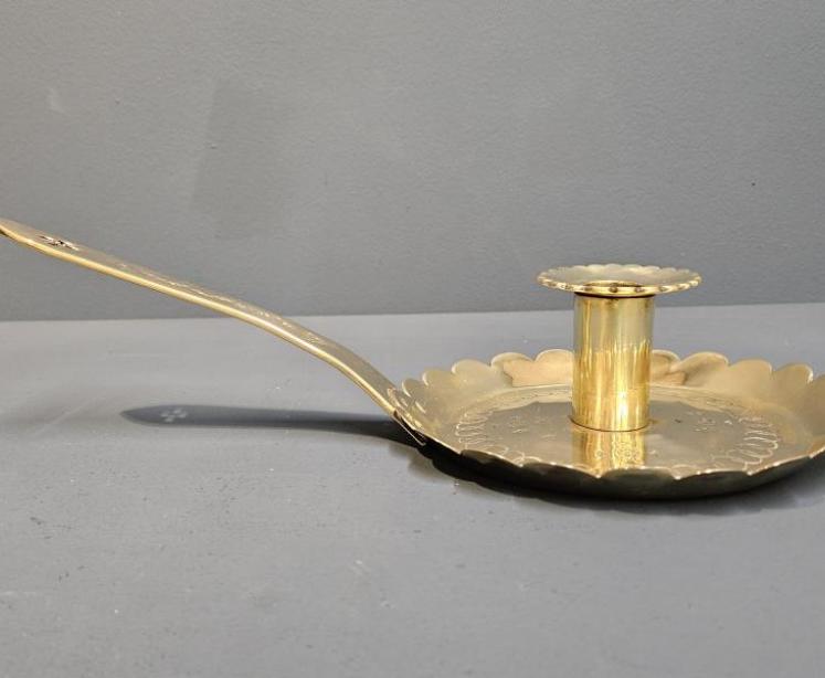 Pair of Brass Arts and Crafts Chamber Sticks - Image 5