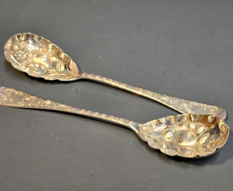 Pair of Edwardian Silver Berry Spoons - Image 7