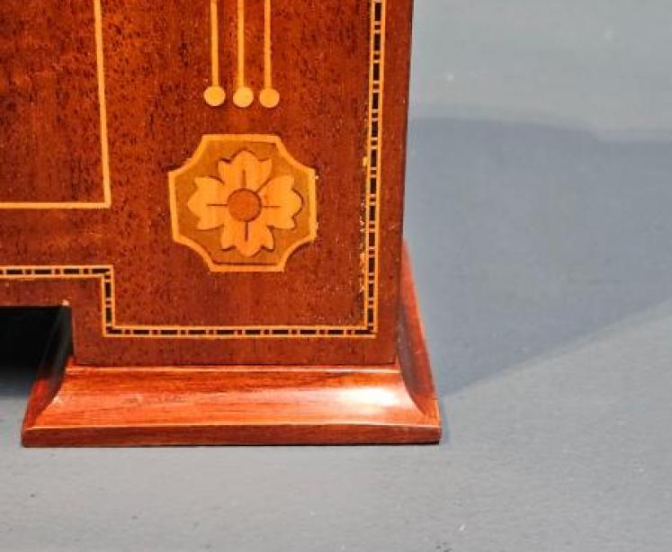 Fine Quality Edwardian Inlaid Mahogany Mantel Clock - Image 6