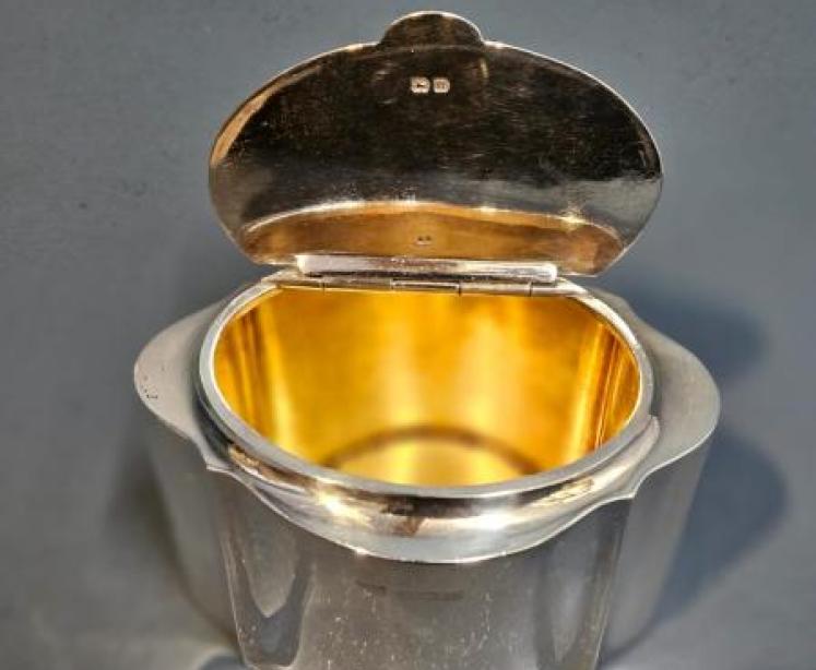George V Silver Tea Caddy - Image 3