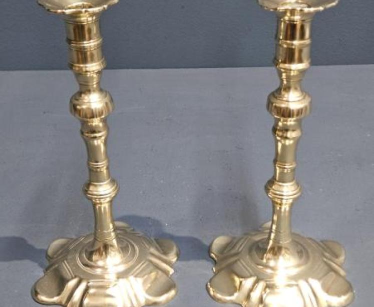 Pair of George III Brass Petal Base Candlesticks - Image 2