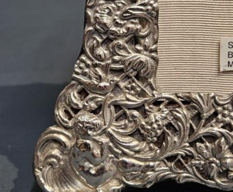 Victorian Silver Photo Frame  - Image 5