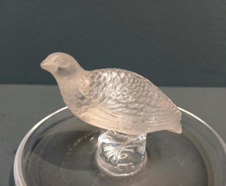 Lalique Opalescent Bird Ring Tray - Image 3
