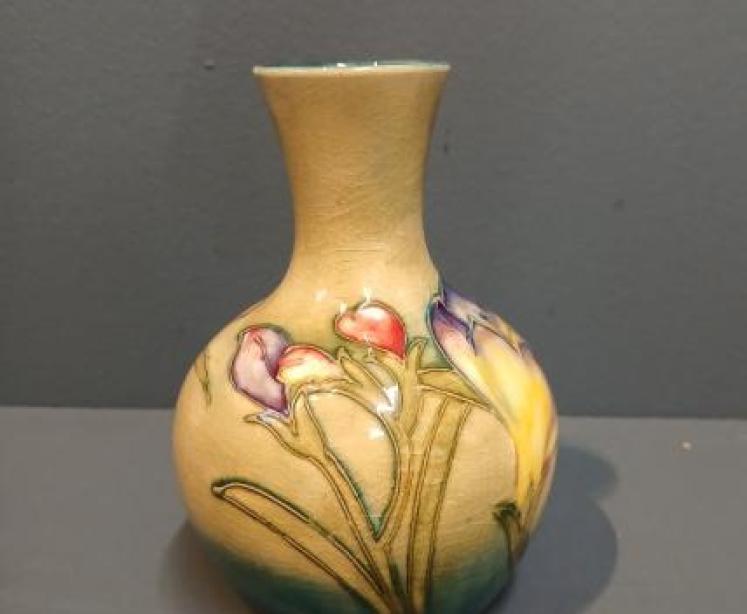 Moorcroft Freesia on Green Ground Vase - Image 5