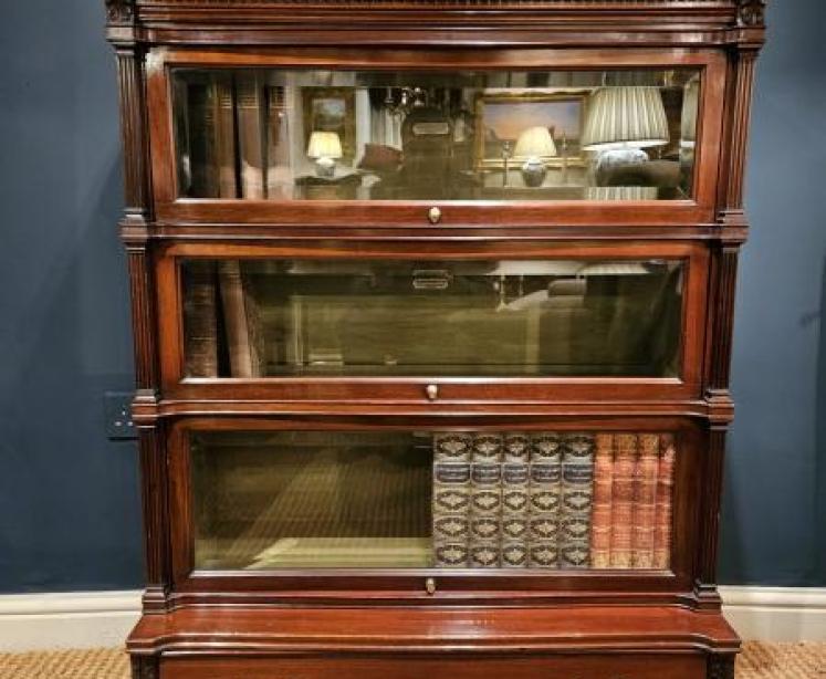 Outstanding Mahogany Globe Wernicke Bookcase - Image 1