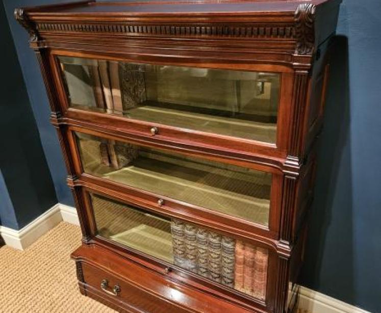 Outstanding Mahogany Globe Wernicke Bookcase - Image 3
