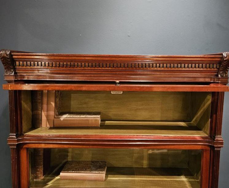 Outstanding Mahogany Globe Wernicke Bookcase - Image 5