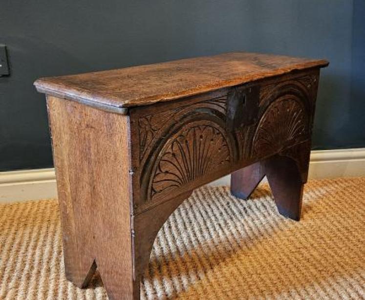 Small Period Oak Six Plank Coffer - Image 2