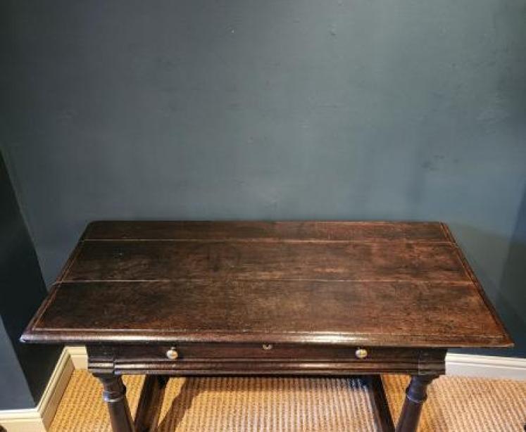 James II Oak Side Table - Image 2