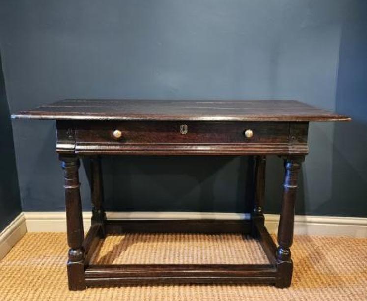 James II Oak Side Table - Image 6