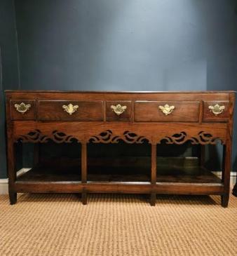 George II Oak Open Pot Board Dresser