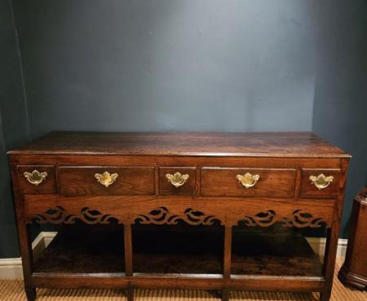 George II Oak Open Pot Board Dresser - Image 7