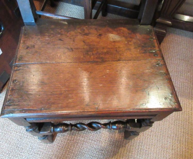 Very Original Pair of Early Period Oak Hall Chairs - Image 4