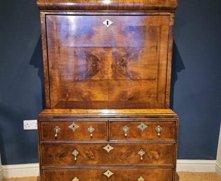 Small Proportioned William and Mary Walnut Escritoire - Image 1