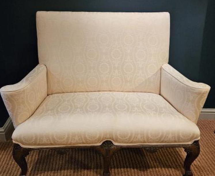 Fine Quality Small George III Style 2 Seater Sofa - Image 2