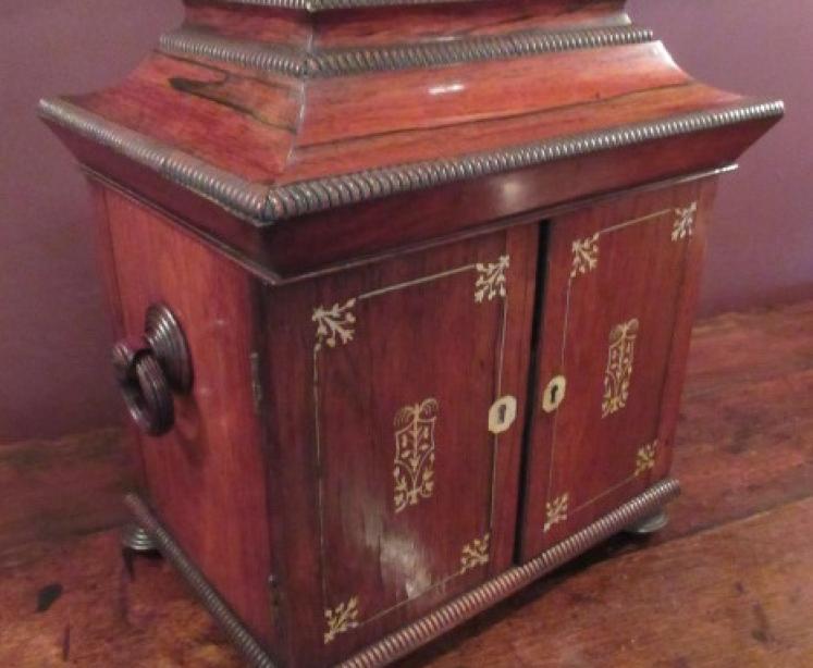 Early Victorian Rosewood Ladies Sewing & Jewel Casket - Image 5