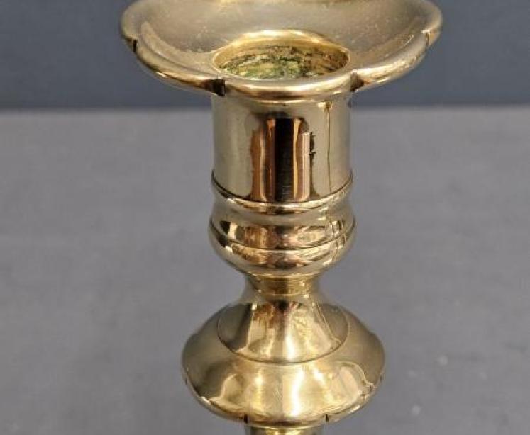 Pair of George III Brass Petal Base Candlesticks - Image 2