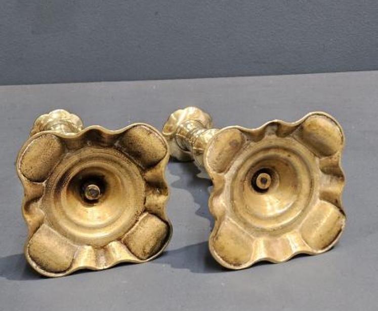 Pair of George III Brass Petal Base Candlesticks - Image 5